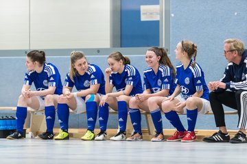 Bild 76 - F Loewinnen Hallen Cup